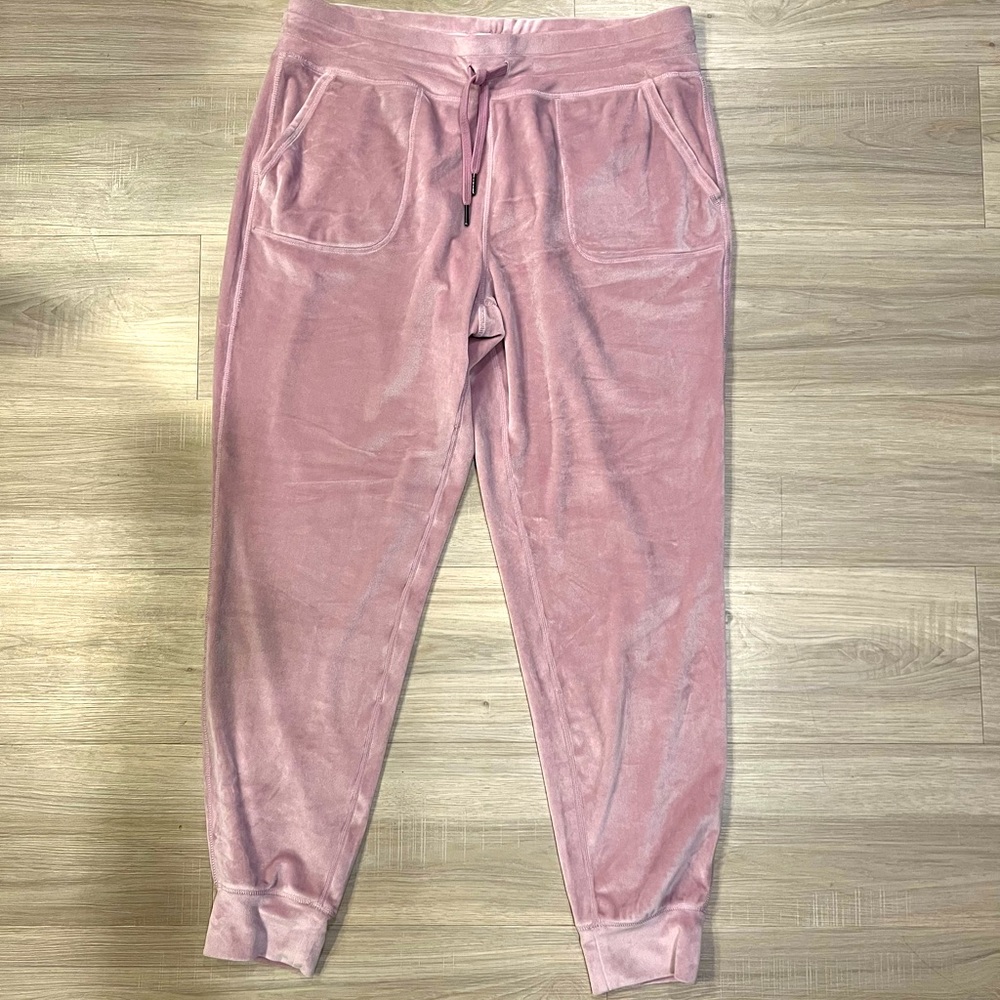 32 degrees Pink Velour Jogger size Large